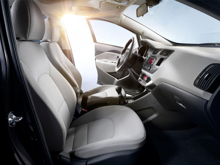  Kia Rio 5-Door 2011 года  (фото 19 из 30)